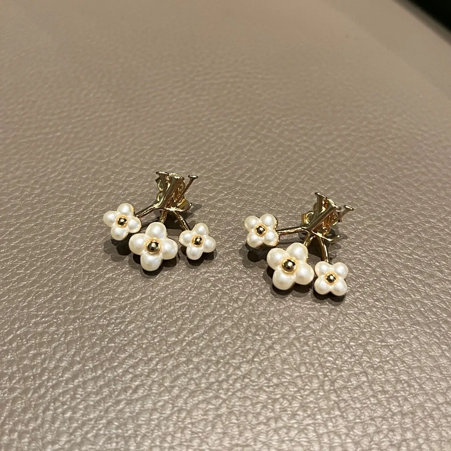 LV Floragram Earrings 13384187054627733