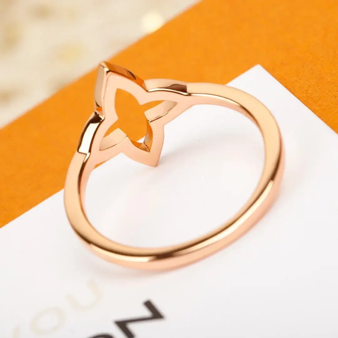 Blossom Ring 13384618542442873