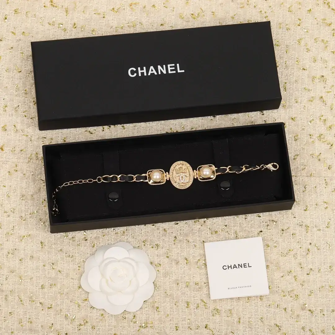 Chanel Coco Mark F21A Bracelet