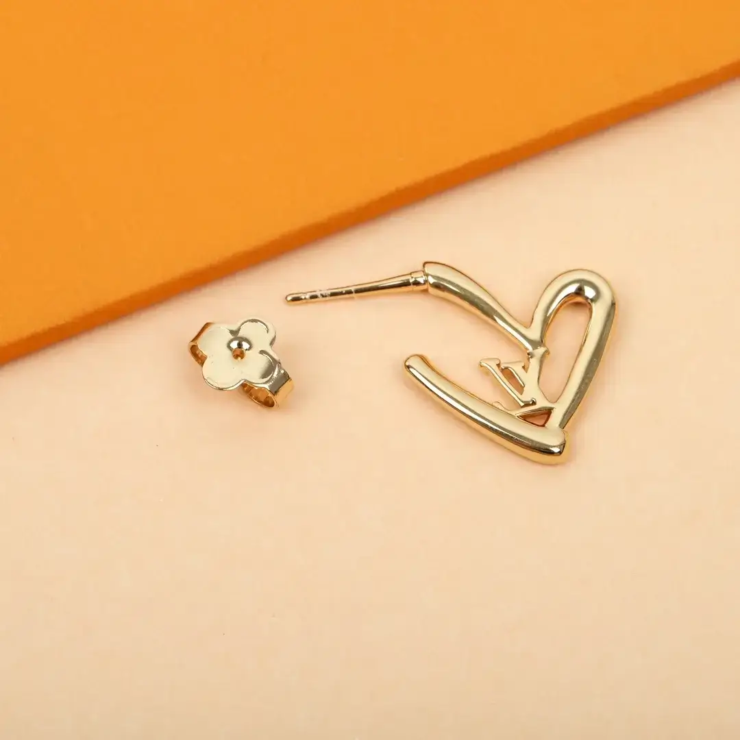 Fall in Love Earrings 13385036808298879