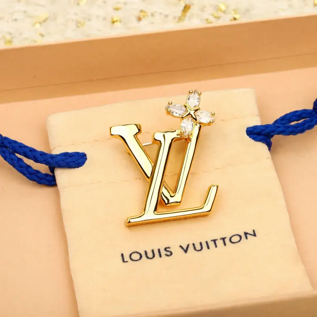 LV Brooch 13385566473261346