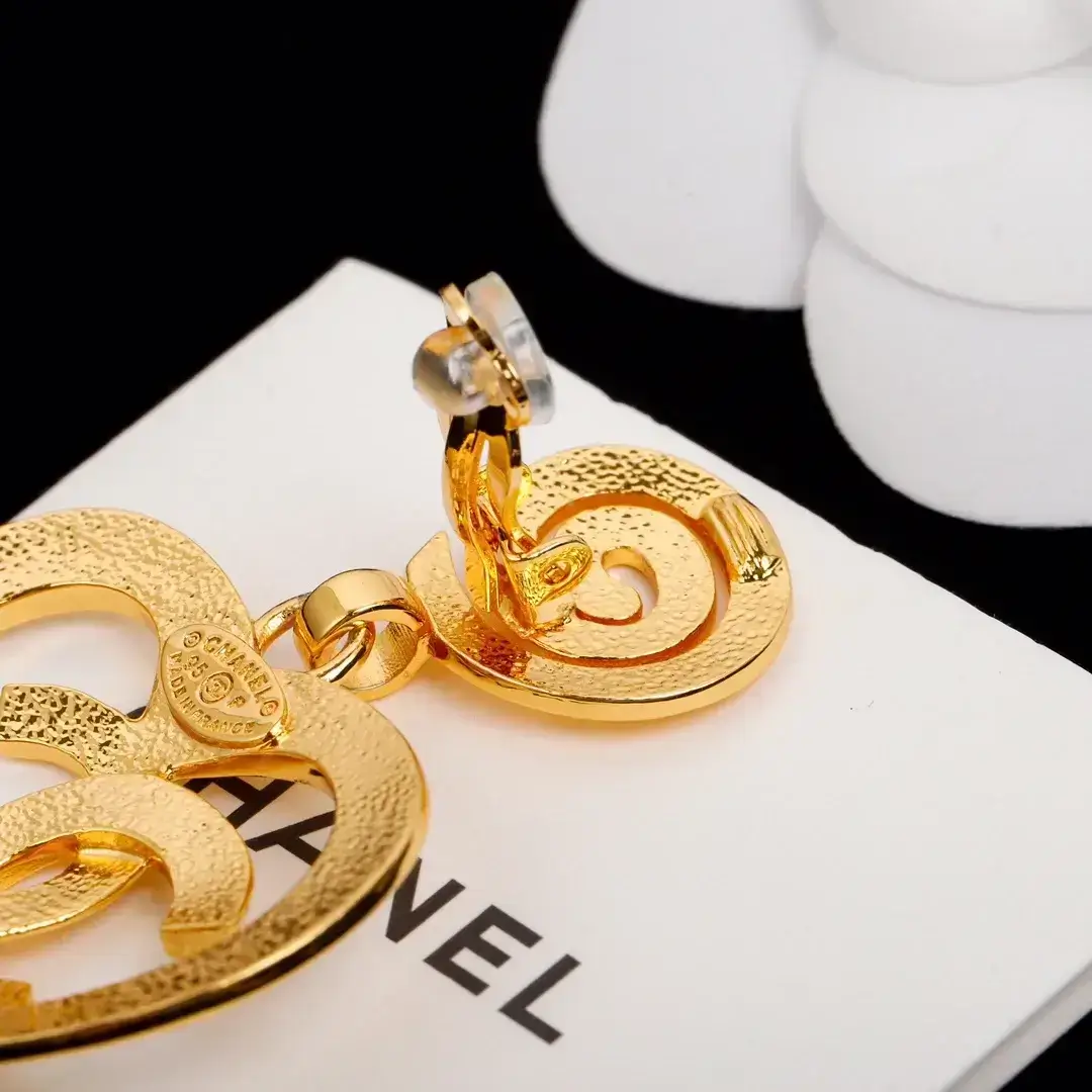 Gold Heart Earrings (ear clip) 13385741288928232