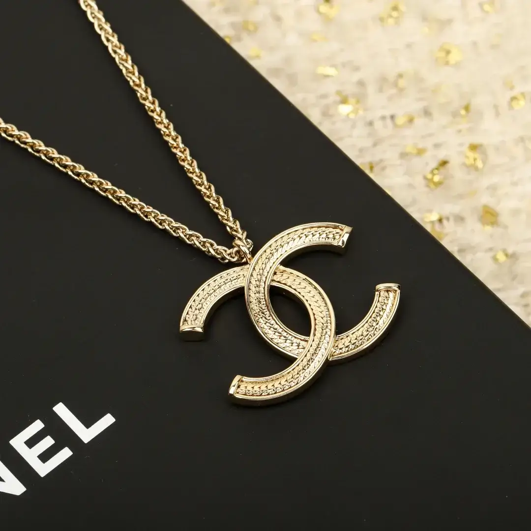 CC Logo Necklace Gold 13385996053766109