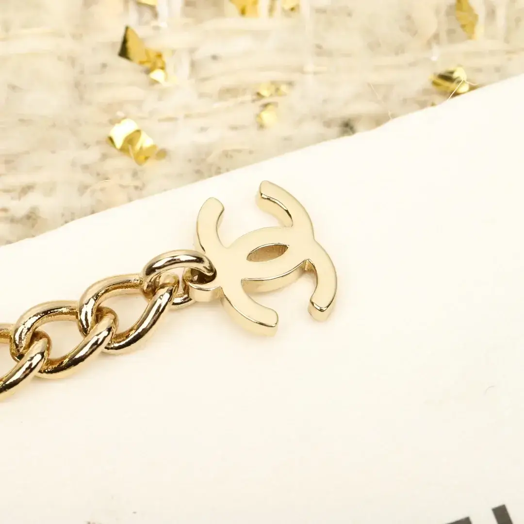 CC Logo Necklace Gold 13385996055154187