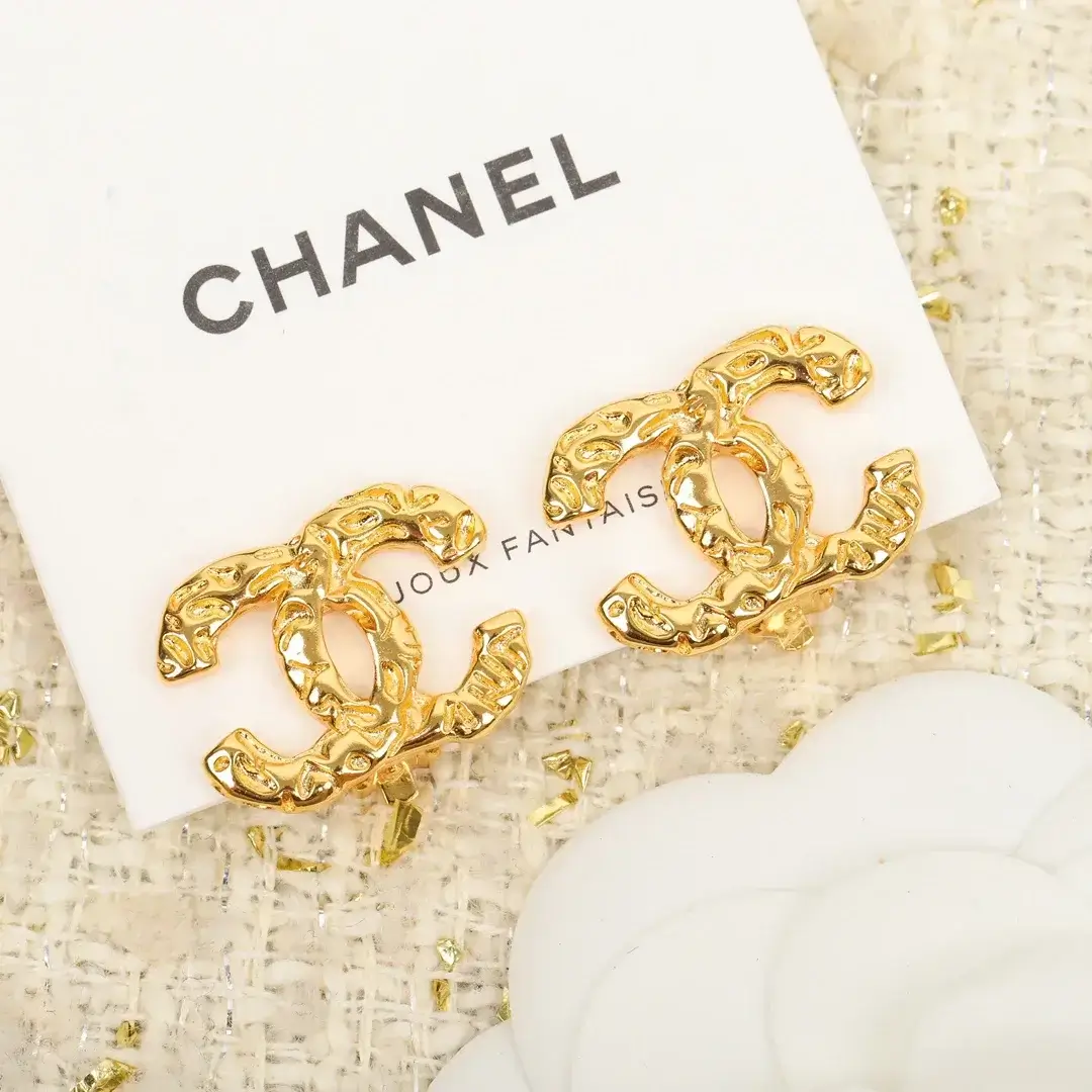 Chanel Vintage Gold Earrings (COCO Mark Ear Clip)