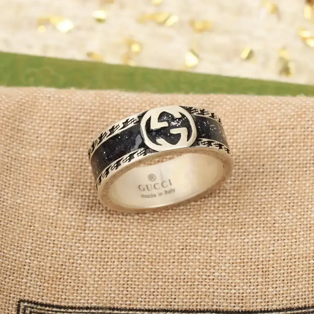 Enamel Interlocking G Gucci Ring