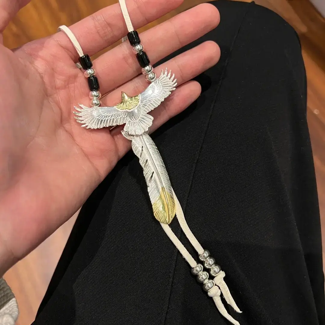 Goro's Eagle Feather Suit Necklace - Street Trend Attribute