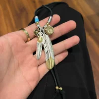 Gold Tip & Heart Wheel Goro's Feather Pendant Setup