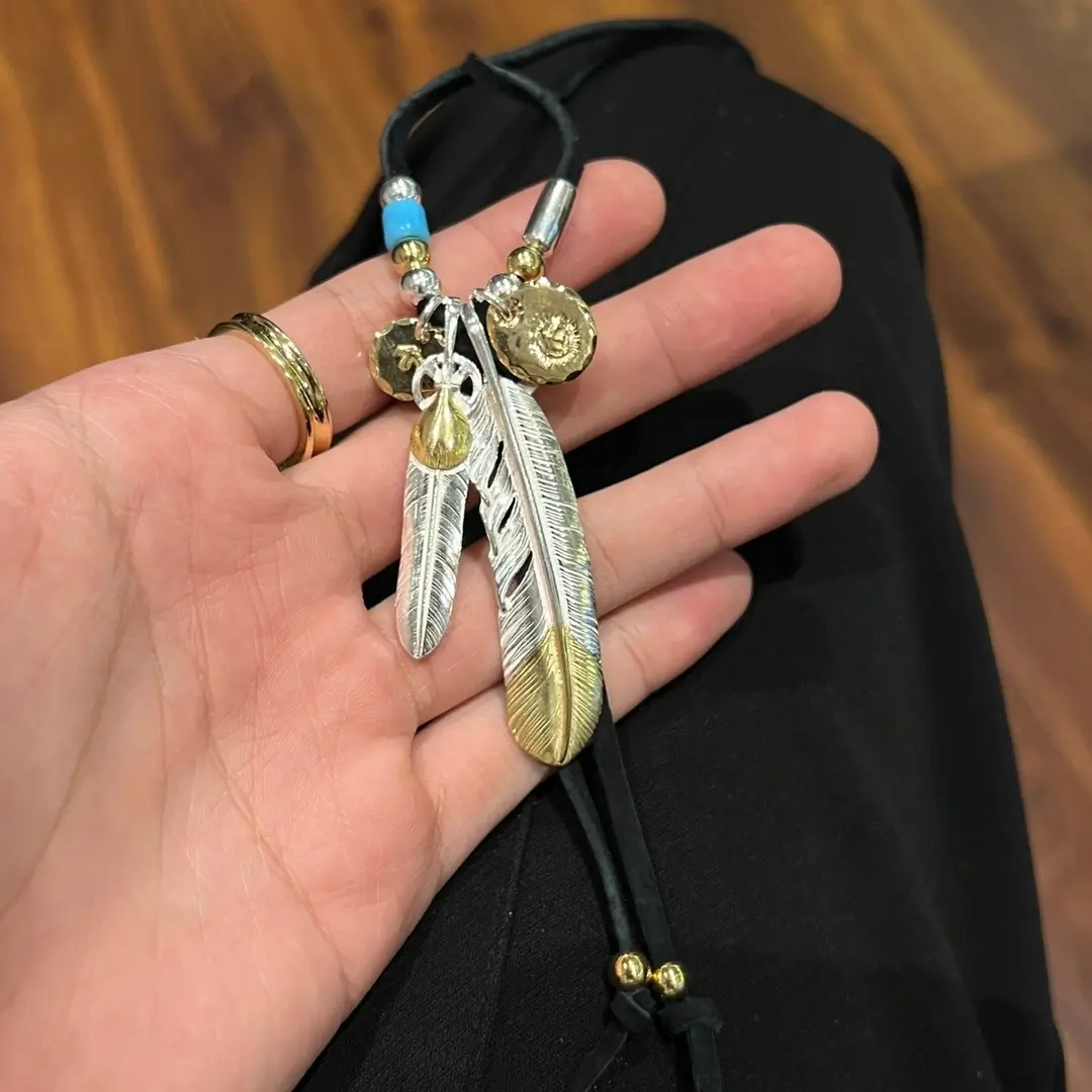 Gold Top & Heart Wheel Goro's Feather Pendant Setup