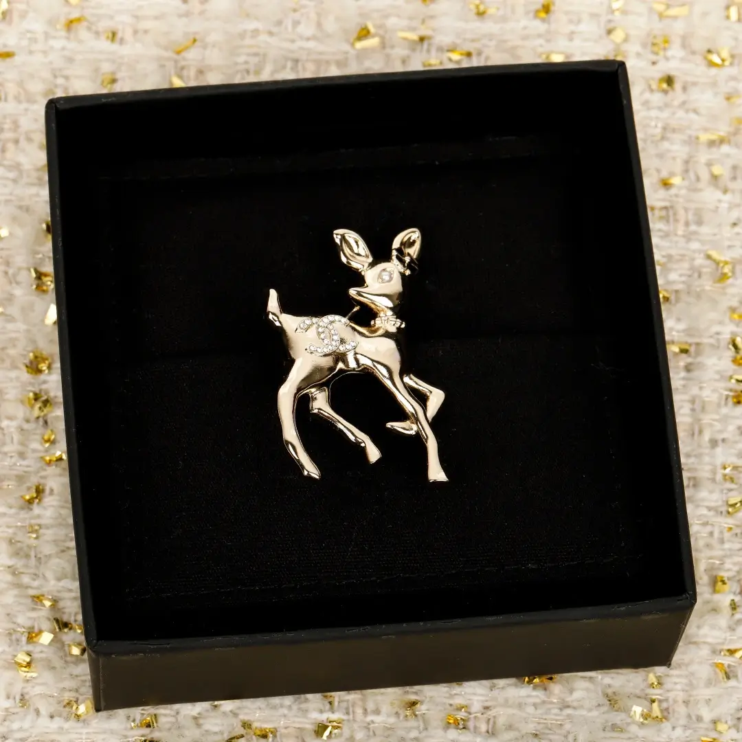 vintage chanel pin - Spring-Summer 2025 France Luxury